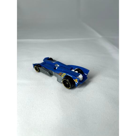 Hot Wheels RD 10 2004 Blue Futuristic Car Mattel 1:64 #463 Diecast Used Loose - Picture 7 of 8